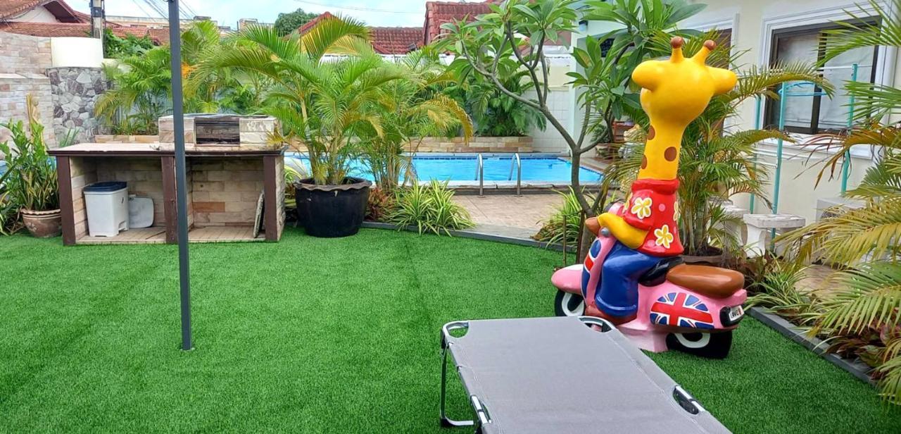 Viewbor Villa - Pattaya Holiday House Walking Street 4 Bedrooms Bagian luar foto