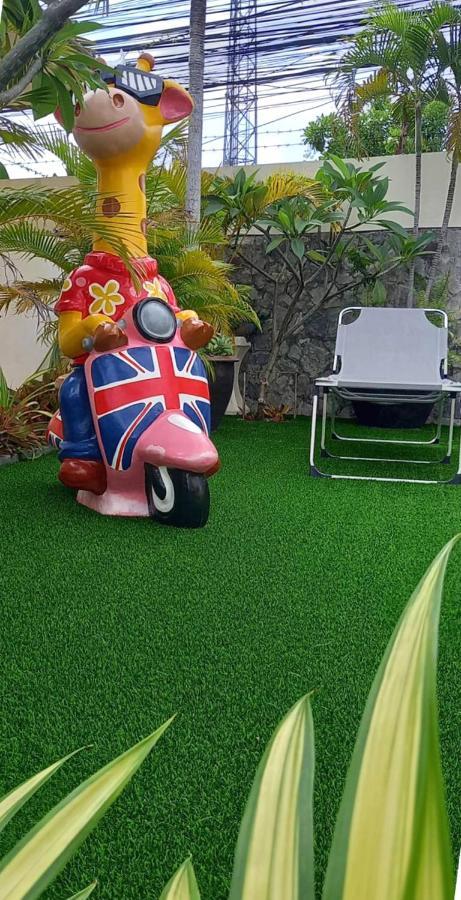 Viewbor Villa - Pattaya Holiday House Walking Street 4 Bedrooms Bagian luar foto