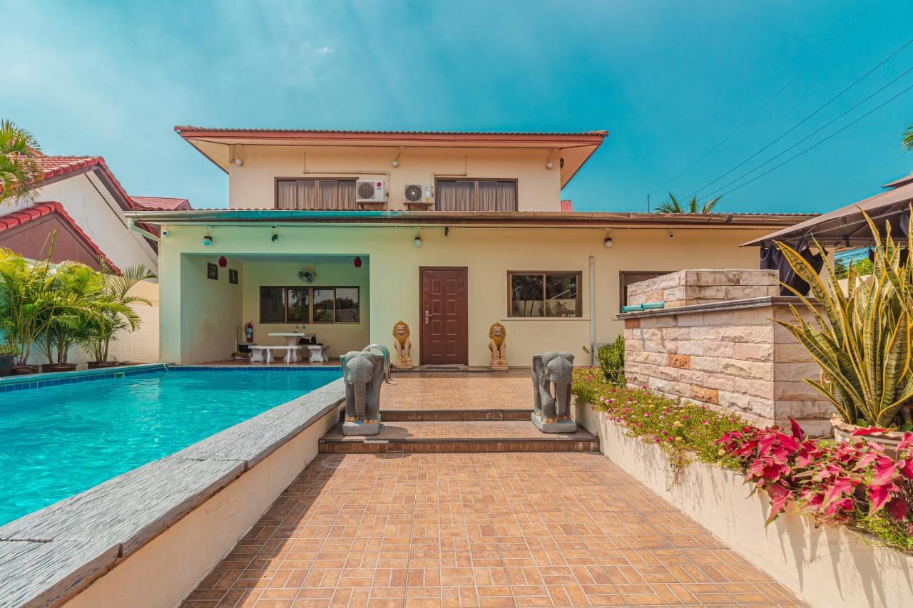 Viewbor Villa - Pattaya Holiday House Walking Street 4 Bedrooms Bagian luar foto