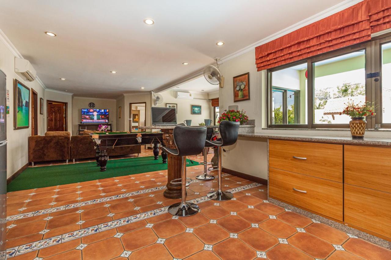 Viewbor Villa - Pattaya Holiday House Walking Street 4 Bedrooms Bagian luar foto
