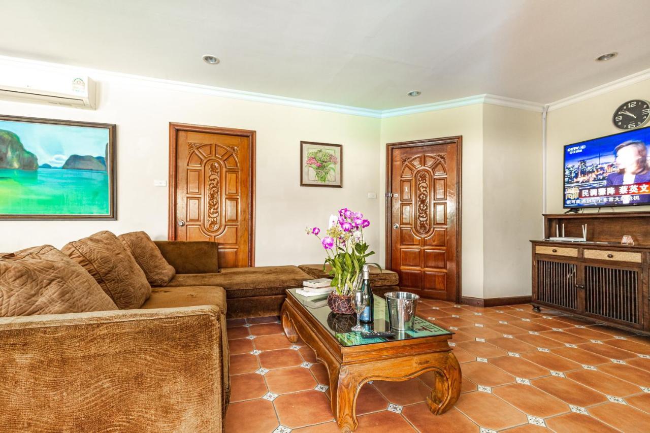 Viewbor Villa - Pattaya Holiday House Walking Street 4 Bedrooms Bagian luar foto