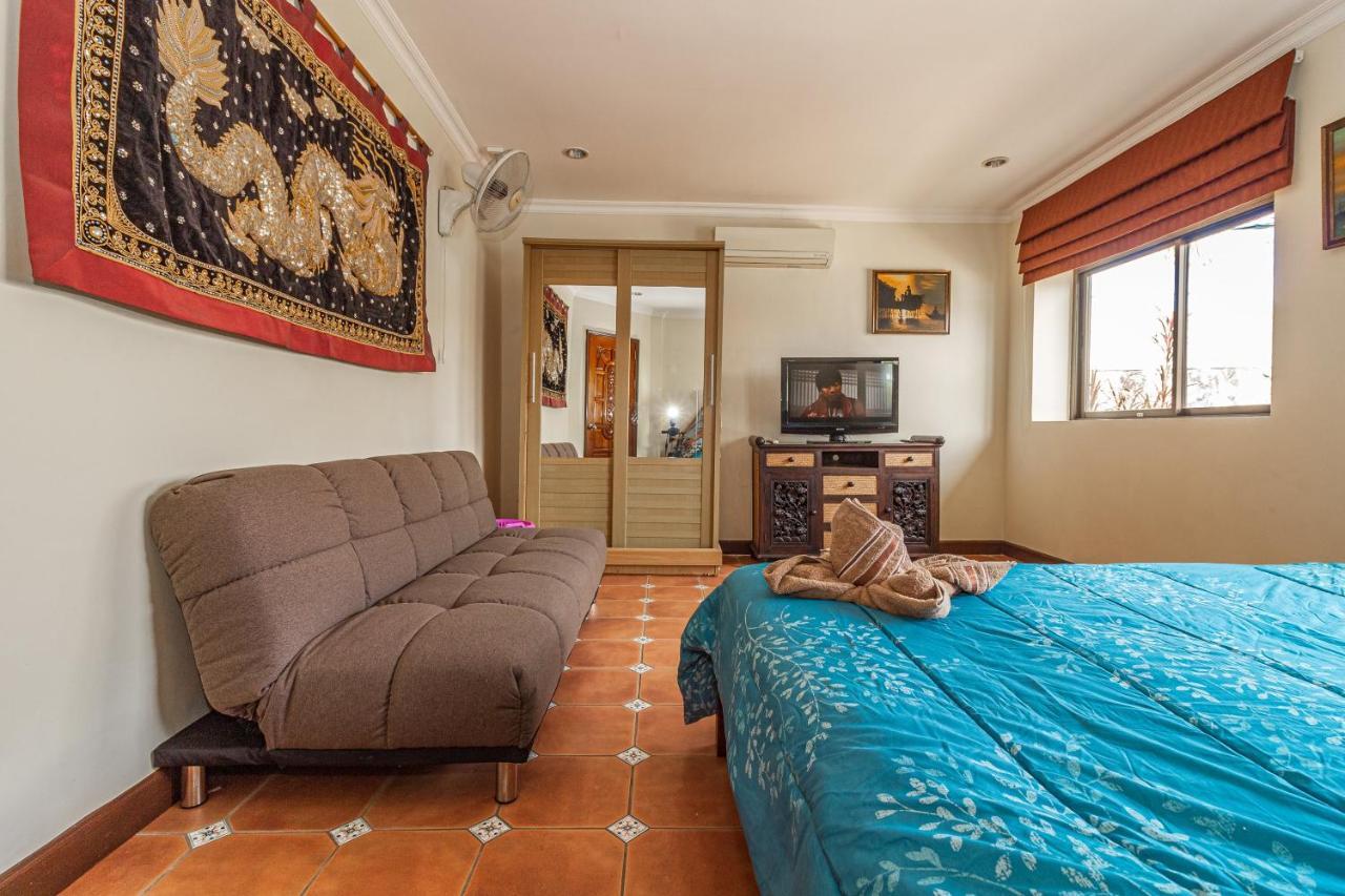 Viewbor Villa - Pattaya Holiday House Walking Street 4 Bedrooms Bagian luar foto