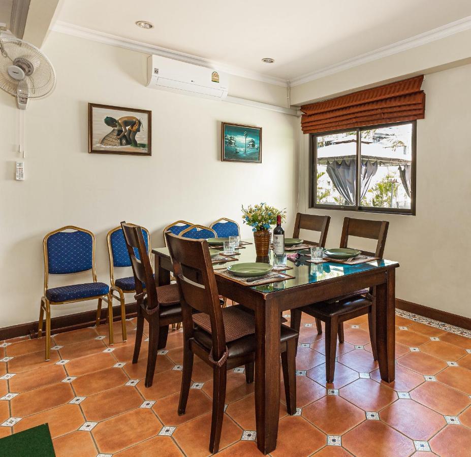 Viewbor Villa - Pattaya Holiday House Walking Street 4 Bedrooms Bagian luar foto